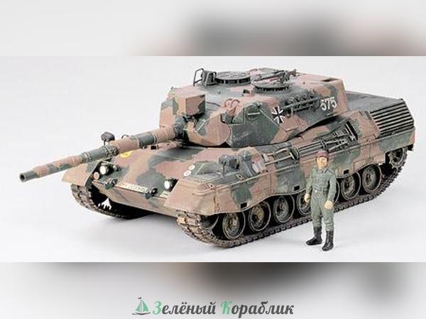 35112 Западно-германский танк LEOPARD  А4 с 1 фигурой командира