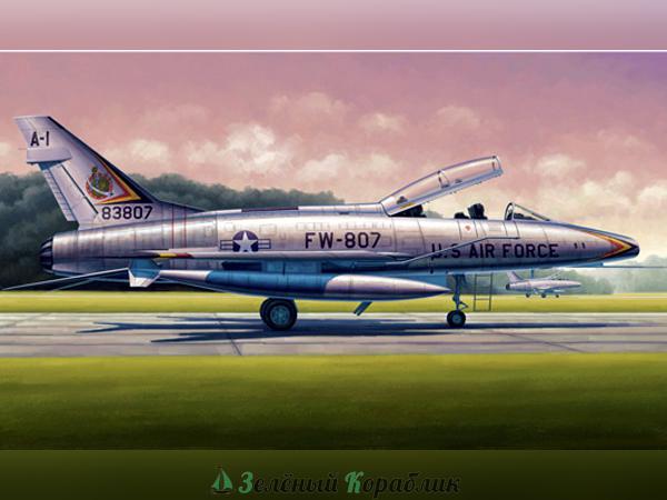 TR02840 Самолет  F-100F "Супер Сейбр"