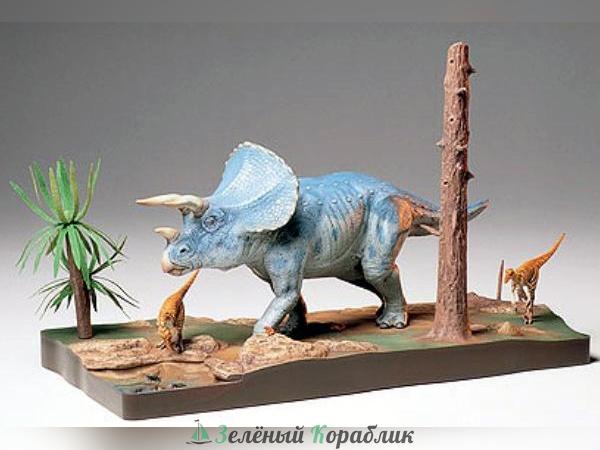 60104 1/35 Трицератопс плюс два Velociraptor, один человек, дерево, рыбы, лягушка, подставка в виде ландшафта.(Triceratops Diorama Set)