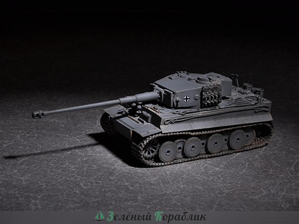 TR07164 Танк  German Tiger with 88mm kwk L/71  (1:72)