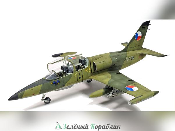 TR05805 Самолёт  L-39ZA Albatro