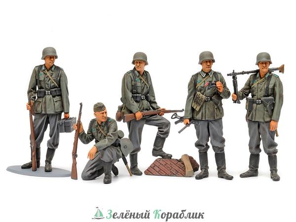 35371 Набор немецких пехотинцев 1941-42г. Пять фигур