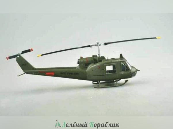 TR39319 Вертолёт UH-1C Army